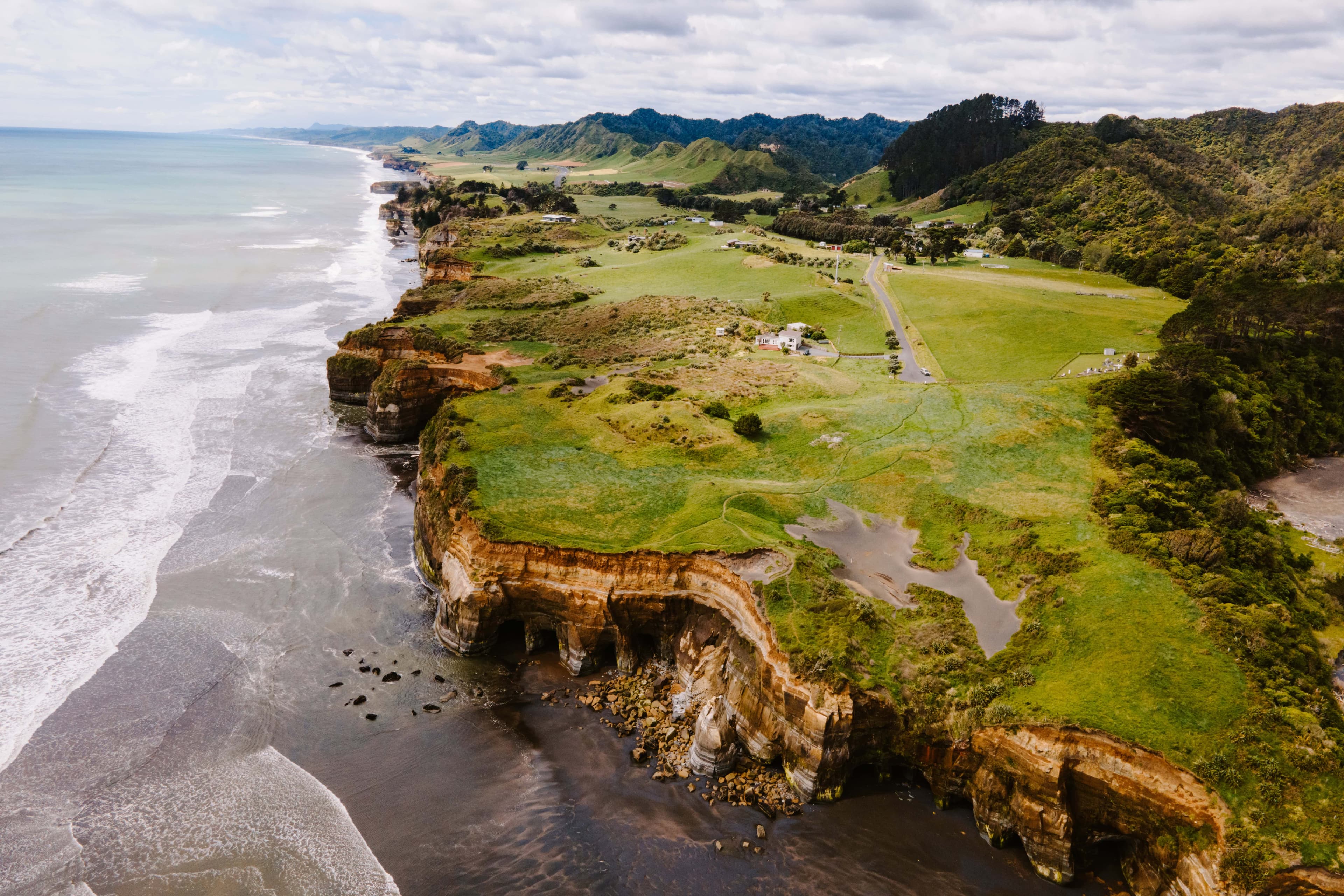 North Island: Maori Culture & Geothermal Wonders
