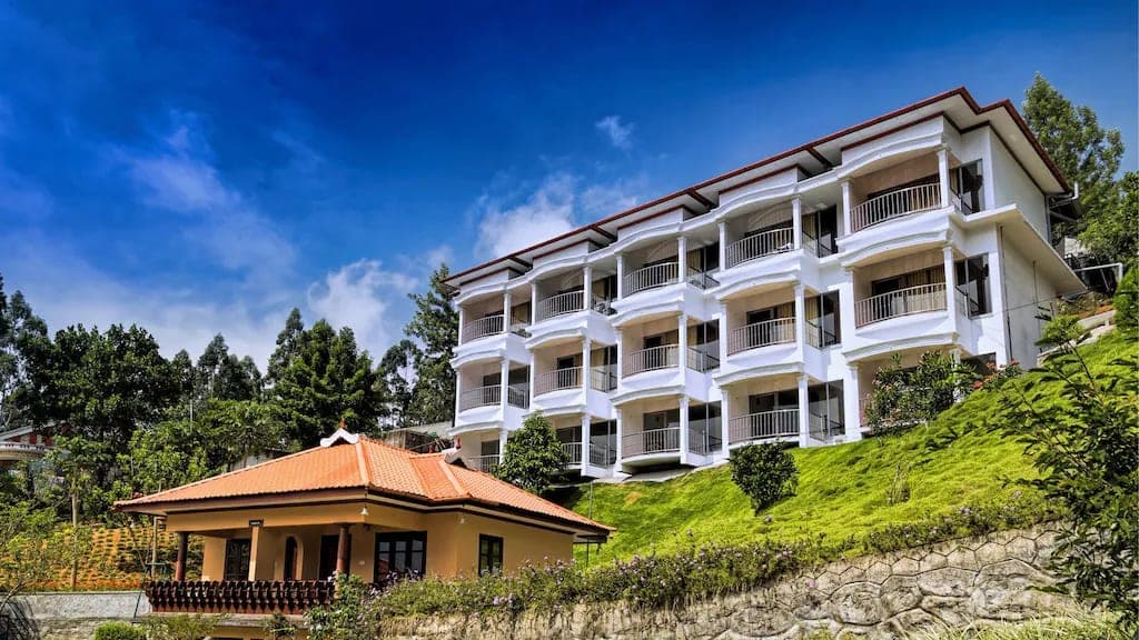 Munnar Honeymoon Hotel